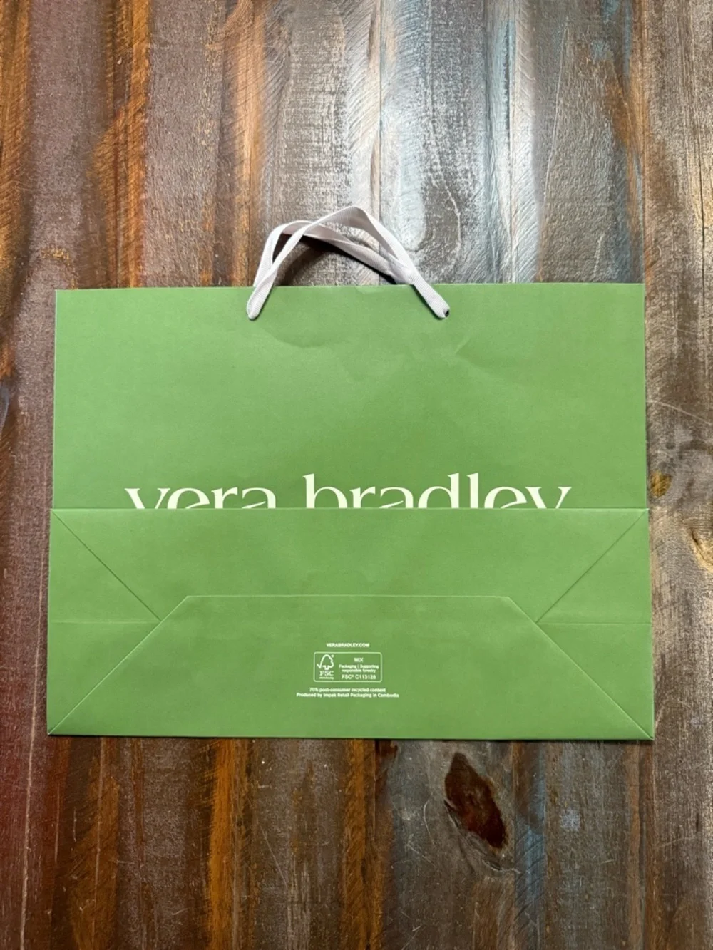 Vera Bradley Green Boutique Gift Bag w/ Ribbon Handles NWOT